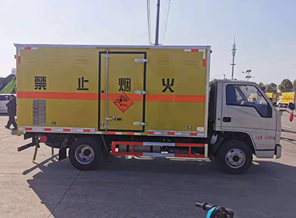 蓬溪爆破器材运输车